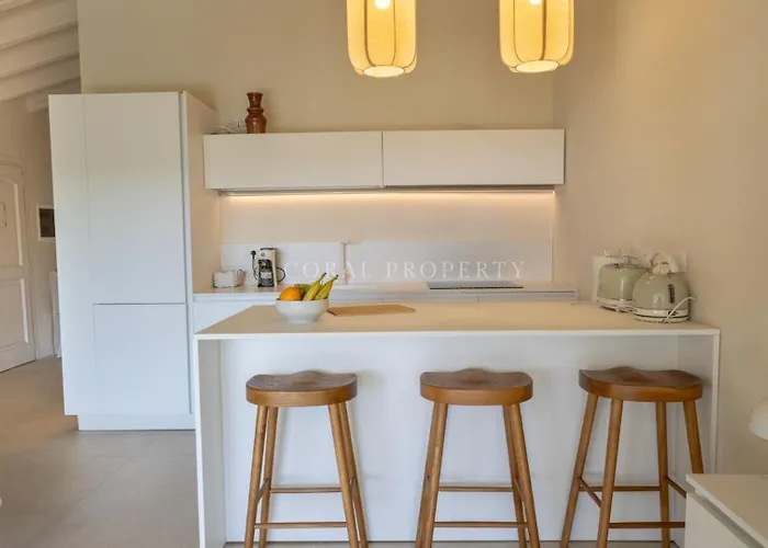 Apartament Sara - - 2 Private Beaches & Garden - By Coral Porto Cervo