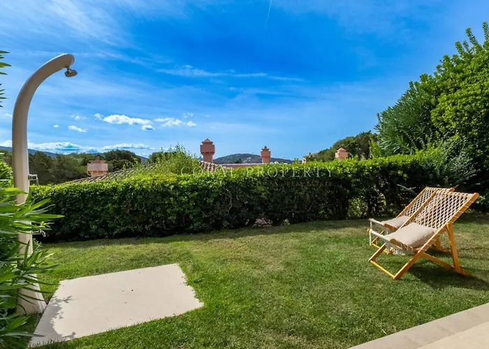 Apartament Sara - - 2 Private Beaches & Garden - By Coral *