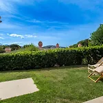 Lejlighed Sara - - 2 Private Beaches & Garden - By Coral *